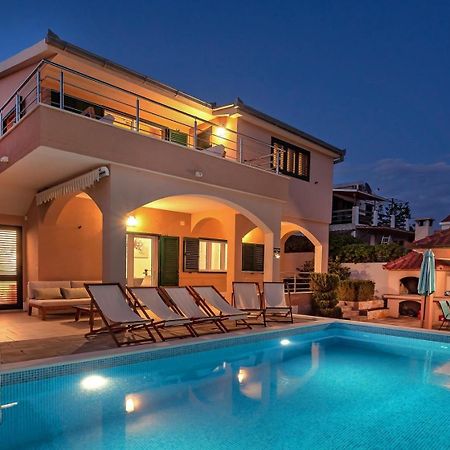Sea Flower Beachfront Villa 塞维德 外观 照片