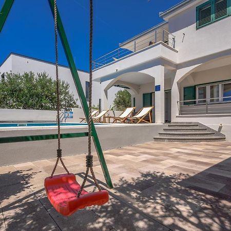 Sea Flower Beachfront Villa 塞维德 外观 照片