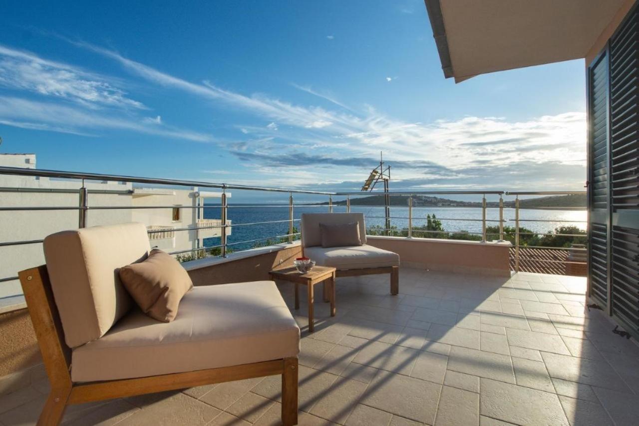 Sea Flower Beachfront Villa 塞维德 外观 照片