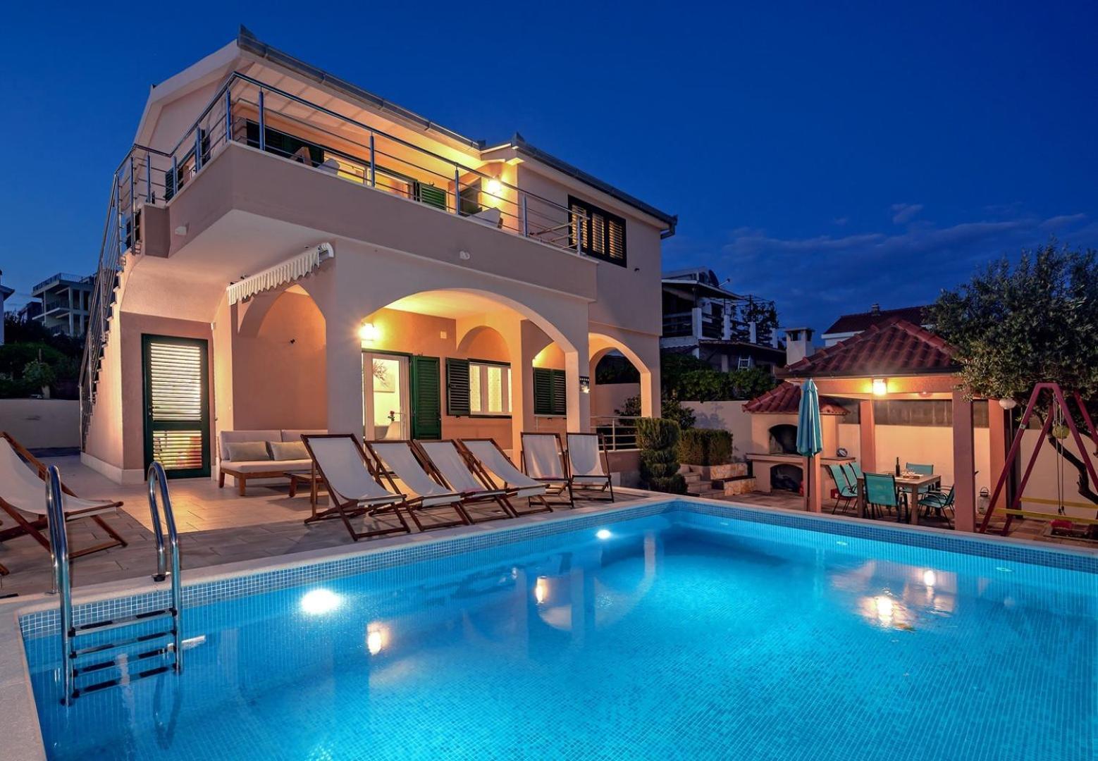 Sea Flower Beachfront Villa 塞维德 外观 照片